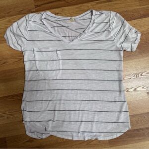 Women’s White Stripe Slouchy Pocket V-Neck T-shirt size Large